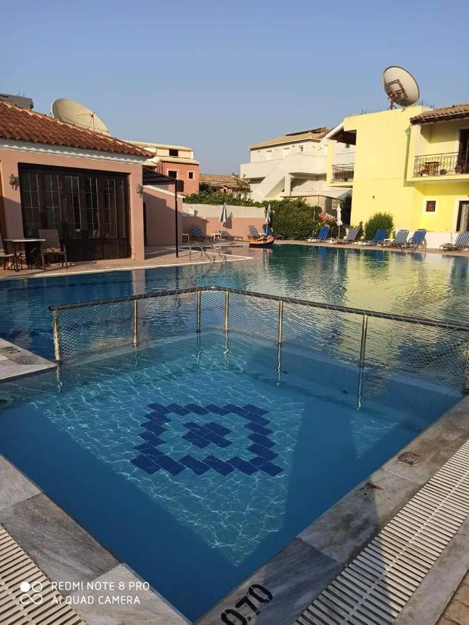 Amadeus Hawaii Apartments & Studios Sidari  Bagian luar foto