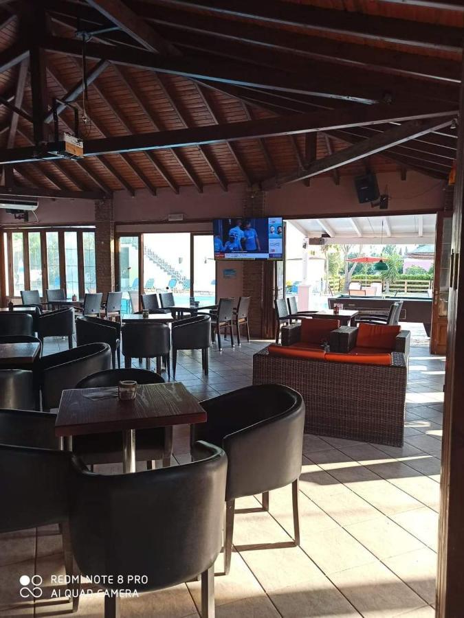 Amadeus Hawaii Apartments & Studios Sidari  Bagian luar foto