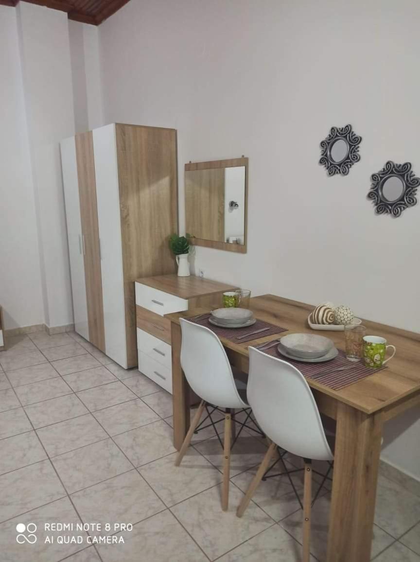 Amadeus Hawaii Apartments & Studios Sidari  Ruang foto